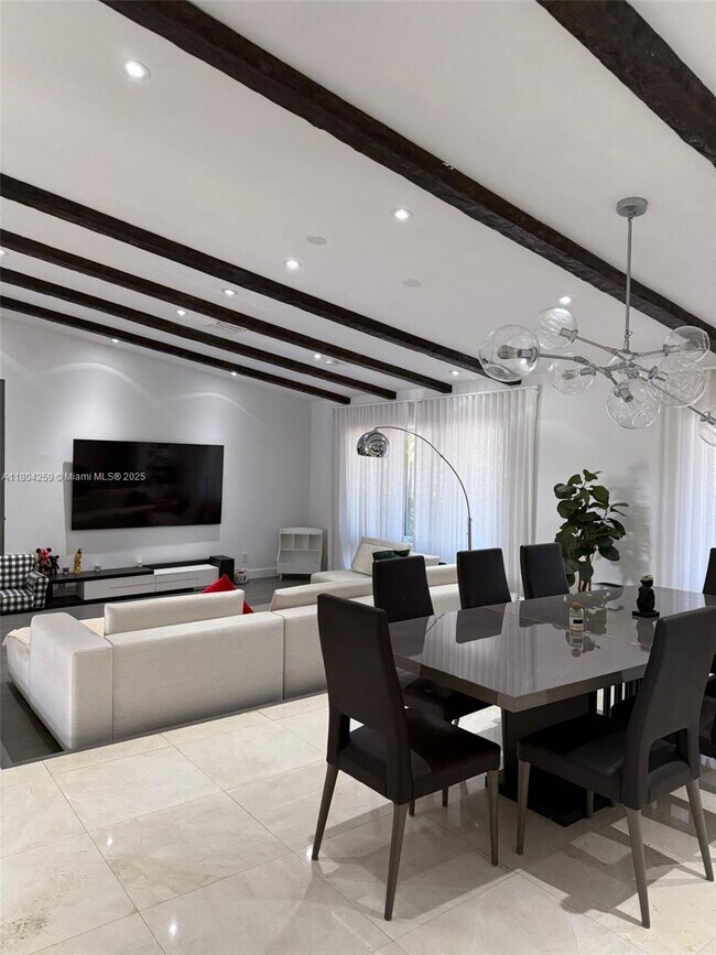 3520 N 32nd Terrace in Hollywood, FL - Building Photo - Building Photo