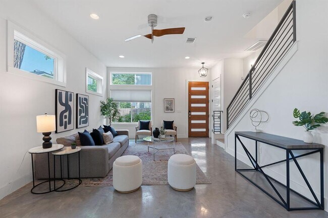 1122 1/2 Gunter St in Austin, TX - Building Photo - Building Photo