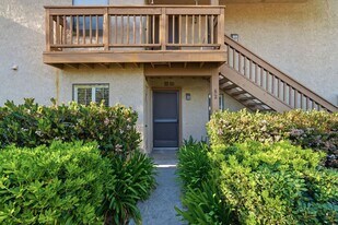 82 Tangelo in Irvine, CA - Building Photo