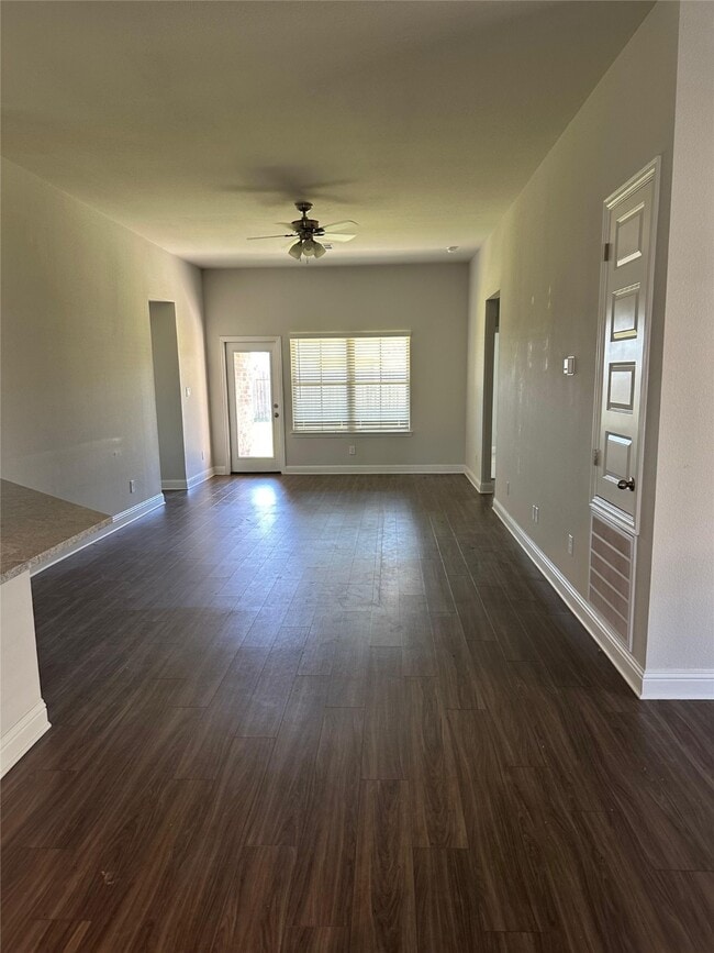 4201 Chadwick Rd in Texas City, TX - Building Photo - Building Photo