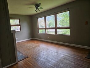 720 Madison Ave in St. Charles, IL - Building Photo - Building Photo