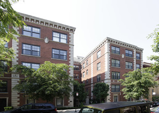 444 W Roslyn Pl in Chicago, IL - Foto de edificio - Building Photo