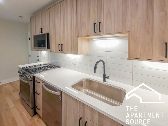 4858 N Seeley Ave, Unit 2 in Chicago, IL - Building Photo - Building Photo