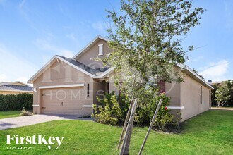 631 SW 27th Terrace, Unit 3.Garage in Cape Coral, FL - Building Photo - Building Photo