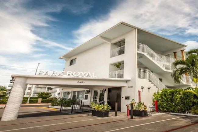 6495 Indian Creek Dr in Miami Beach, FL - Foto de edificio - Building Photo