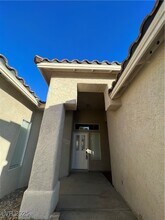 5712 N Tropic Mist St in Las Vegas, NV - Building Photo - Building Photo