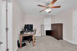 8001 Silver Maple Dr in Milton, FL - Building Photo - Building Photo