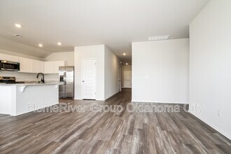 2020 Taylor St in Chickasha, OK - Building Photo - Building Photo