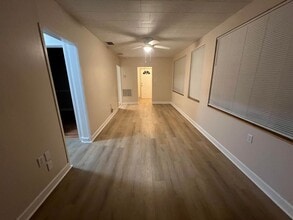 2540 Elyria Ave in Largo, FL - Building Photo - Building Photo