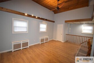 99 Main St in Sayreville, NJ - Building Photo - Building Photo