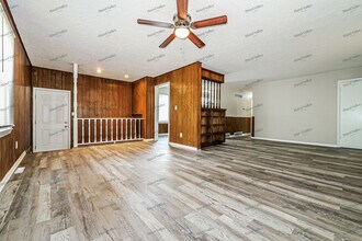 123 N Kendall Dr in Independence, MO - Building Photo - Building Photo