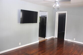 611 Russell Rd in Chandler, IN - Building Photo - Building Photo