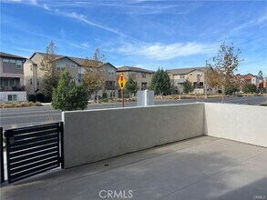 1081 Cadence in Irvine, CA - Building Photo - Building Photo
