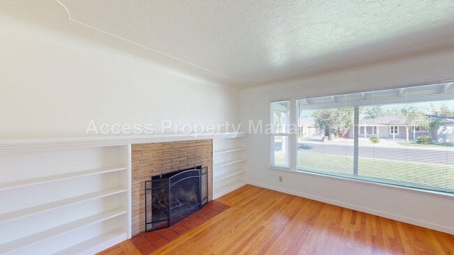 2324 Bellamy St in Modesto, CA - Building Photo - Building Photo