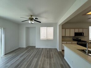5433 Dianthus Ct in North Las Vegas, NV - Building Photo - Building Photo