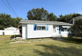 187 Silver St in Galesburg, IL - Building Photo - Building Photo