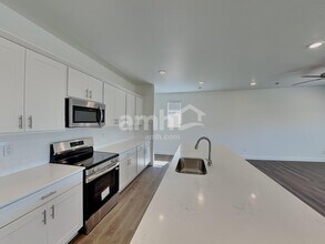 10071 Potomac St in Commerce City, CO - Building Photo - Building Photo