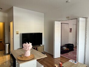 25 W 8th St in Bayonne, NJ - Building Photo - Building Photo