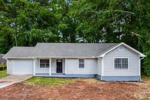 109 Clifford Ct in Stockbridge, GA - Building Photo