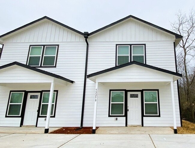 property at 5225 E Houston Rd