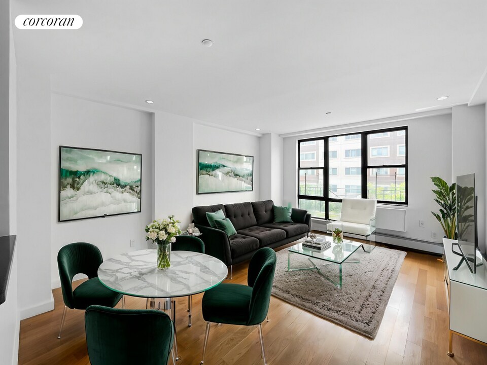 1405 5th Ave in New York, NY - Building Photo