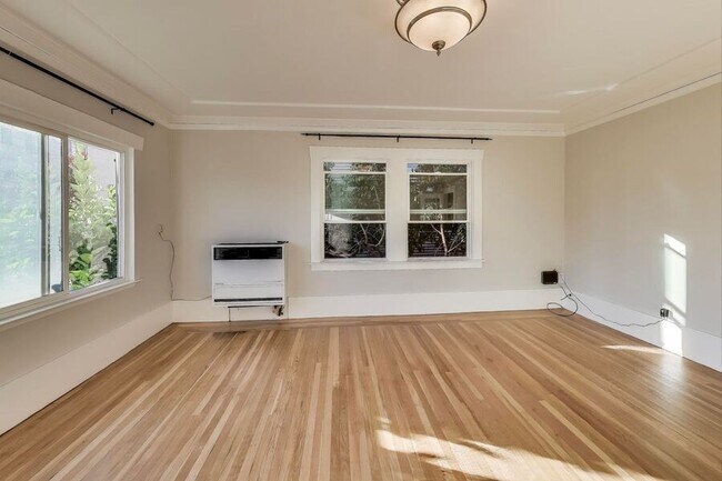 16 Yosemite Ave in Oakland, CA - Building Photo - Building Photo