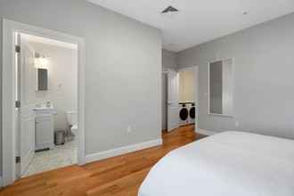 211 Princeton St, Unit 1 in Boston, MA - Building Photo - Building Photo