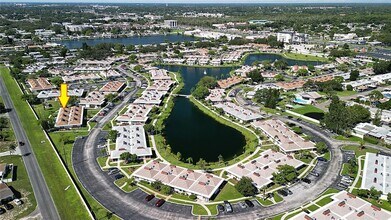4337 Tahitian Gardens Cir, Unit F in Holiday, FL - Building Photo - Building Photo