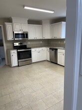 21477 Scivicque Rd in Denham Springs, LA - Foto de edificio - Building Photo