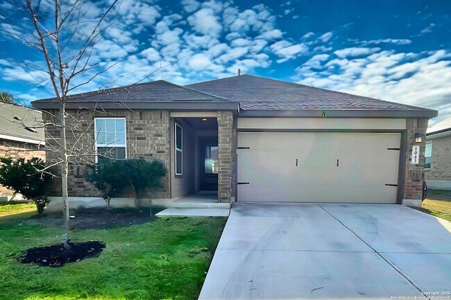 property at 1043 Raceland Rd