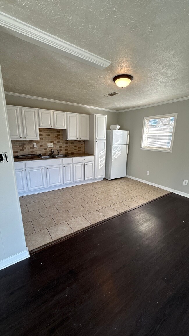 3002 Dobbs Cir in Montgomery, AL - Building Photo - Building Photo