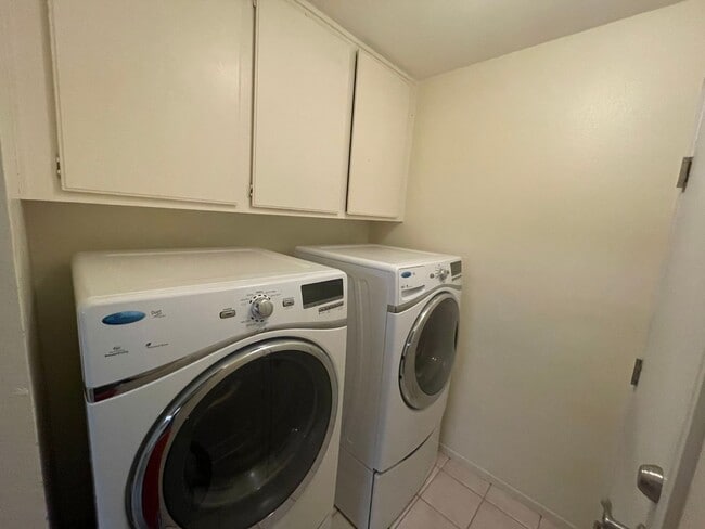property at 9 Theater Ln