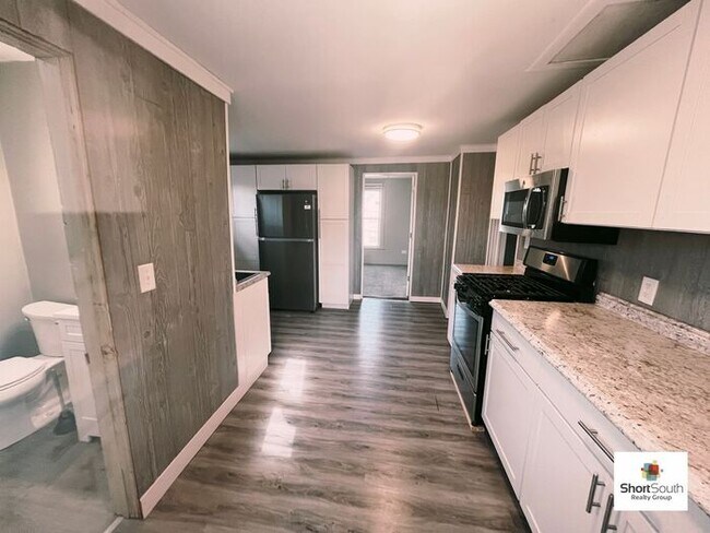 505 La Grave Ave SE in Grand Rapids, MI - Building Photo - Building Photo