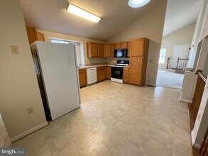 45586 Curley Ct in California, MD - Building Photo - Building Photo