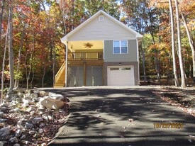 5141 Trevino Dr in McGaheysville, VA - Building Photo