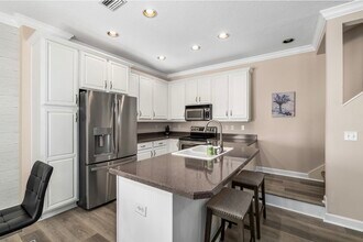 104 S Moody Ave in Tampa, FL - Building Photo - Building Photo