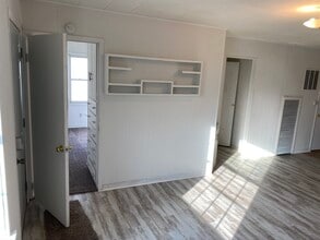 1645 Cottage Ave in Huntington, IN - Building Photo - Building Photo