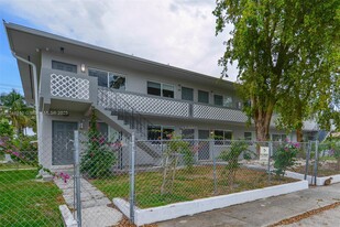 1001 NE 80th St in Miami, FL - Building Photo