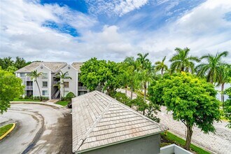 11185 SW 6th St in Pembroke Pines, FL - Building Photo - Building Photo