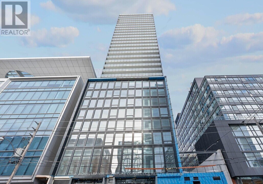 284 King St E in Toronto, ON - Building Photo