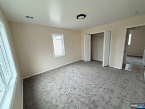 79 Wesley St in South Hackensack, NJ - Building Photo - Building Photo