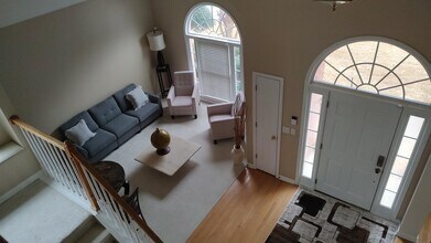 26 Lake Forest Dr in Newnan, GA - Building Photo - Building Photo