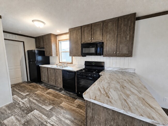 property at 46000 Geddes Rd