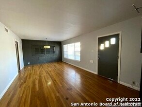 506 Trudell Dr in San Antonio, TX - Building Photo - Building Photo