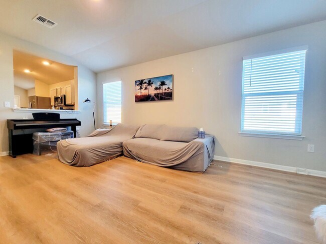 1701 Arborside Dr in Austin, TX - Building Photo - Building Photo