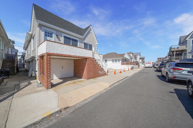 65 Kentucky St in Long Beach, NY - Building Photo - Building Photo