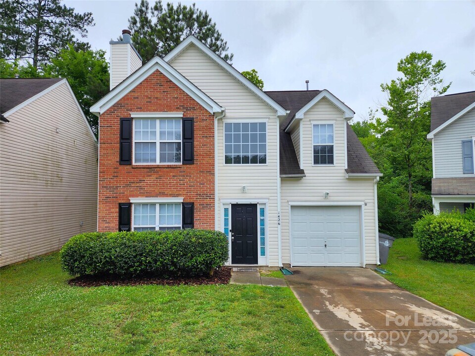 1426 Mitchell Glen St in Kannapolis, NC - Building Photo