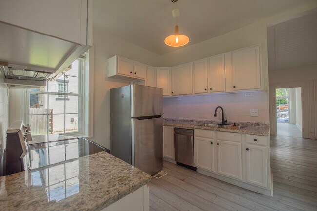49 Main St, Unit 1 in Cohoes, NY - Building Photo - Building Photo