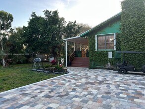 28440 SW 192nd Ave in Homestead, FL - Building Photo - Building Photo
