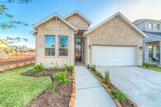 8710 Crossing Oak Ln in Missouri City, TX - Building Photo - Building Photo